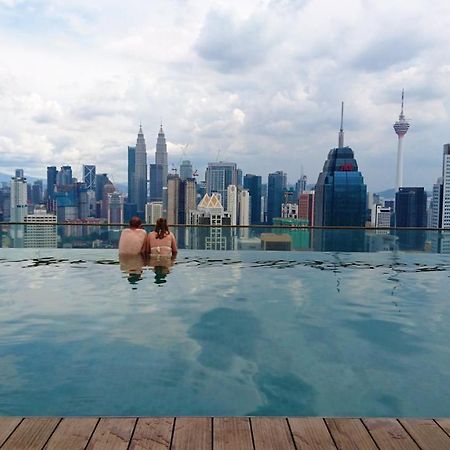 Regalia Suites Infinity Pool Kuala Lumpur Buitenkant foto