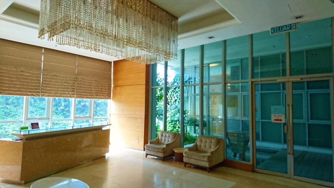 Regalia Suites Infinity Pool Kuala Lumpur Buitenkant foto