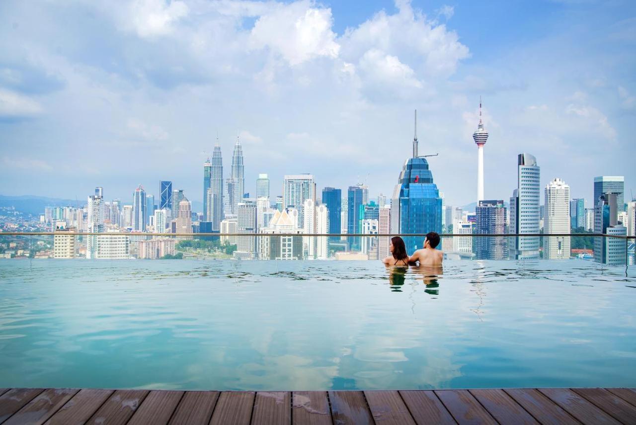 Regalia Suites Infinity Pool Kuala Lumpur Buitenkant foto